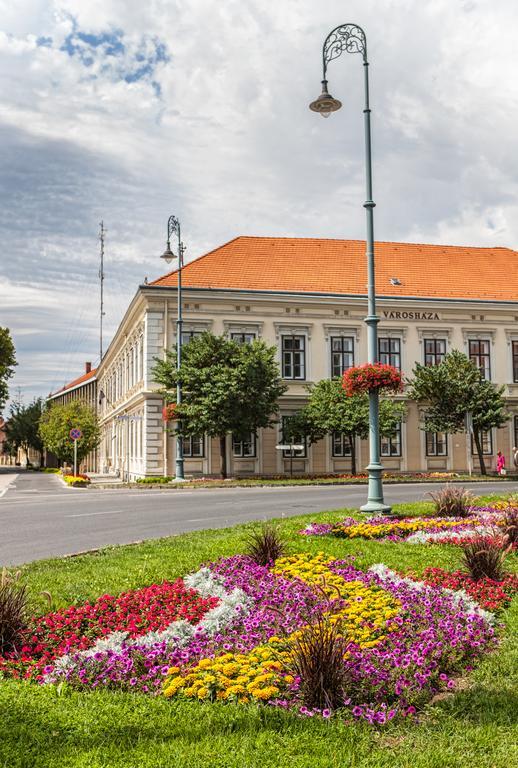 Atmoszfera Apartman Sárvár المظهر الخارجي الصورة